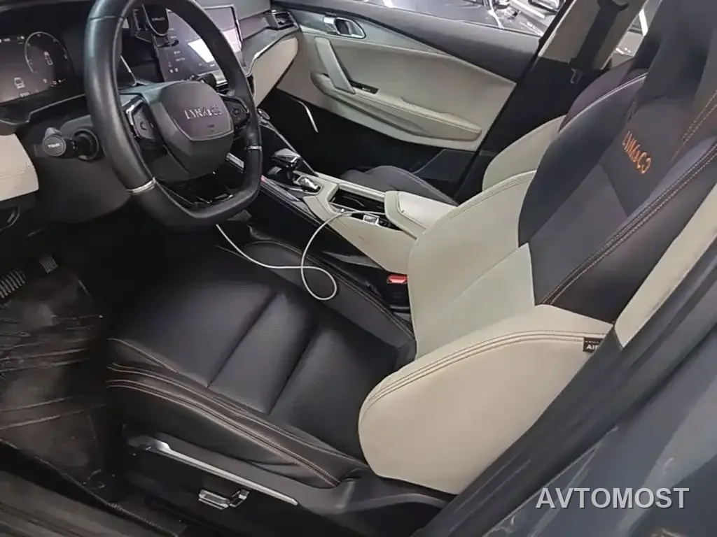 Lynk & Co 06 EM-P 2020 PHEV Plus — фото 11