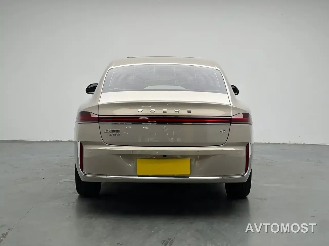 Roewe M7 DMH 2025 1.5T 115km Mid-range — фото 3