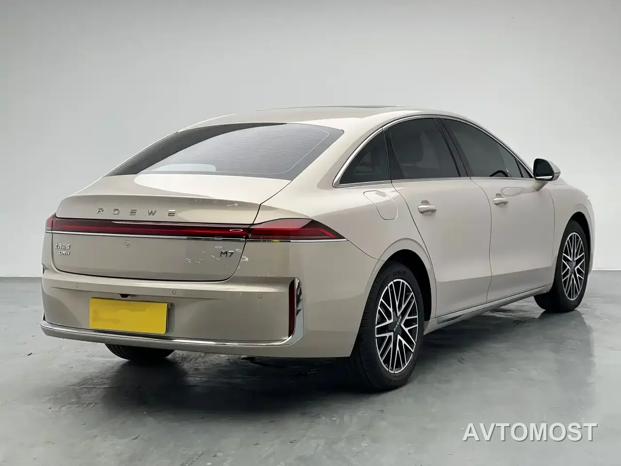 Roewe M7 DMH 2025 1.5T 115km Mid-range — фото 15