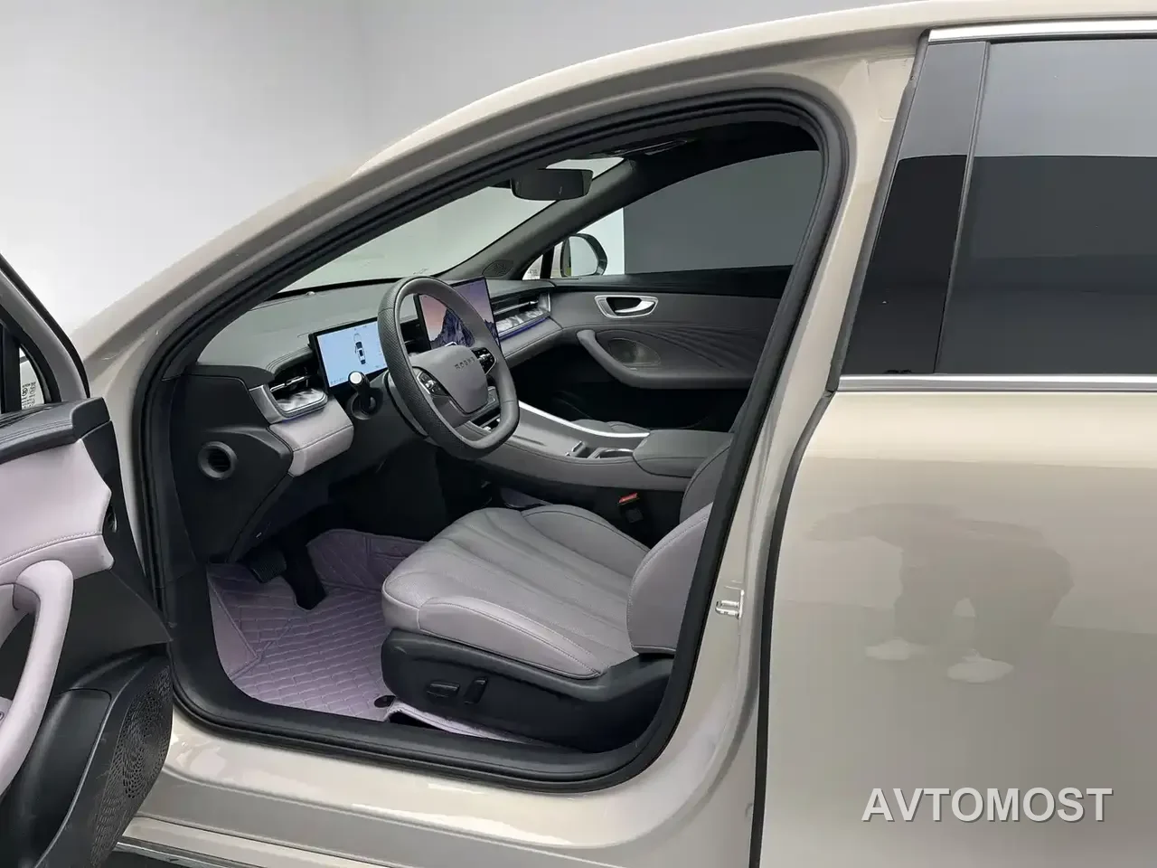 Roewe M7 DMH 2025 1.5T 115km Mid-range — фото 7