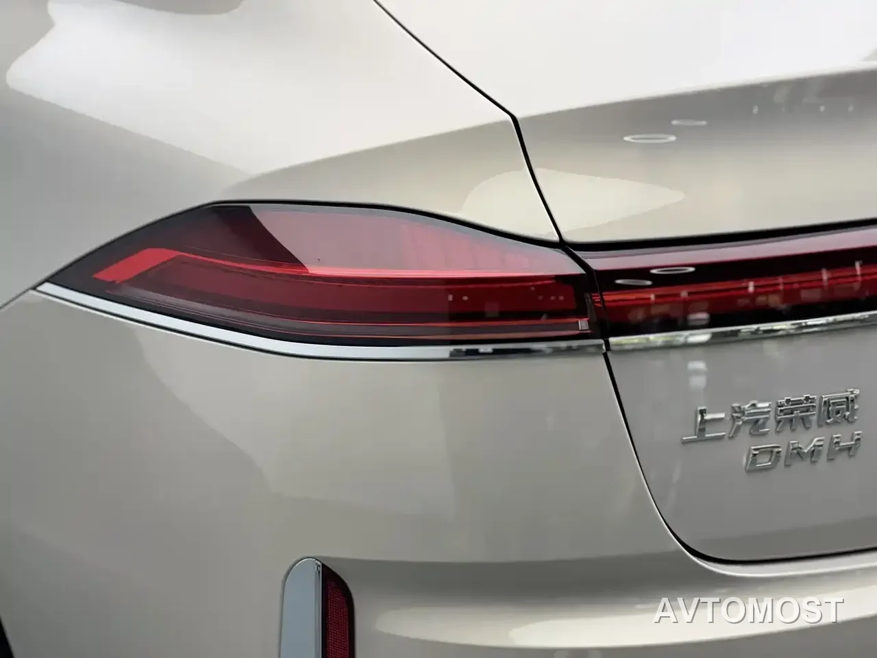 Roewe M7 DMH 2025 1.5T 115km Mid-range — фото 10