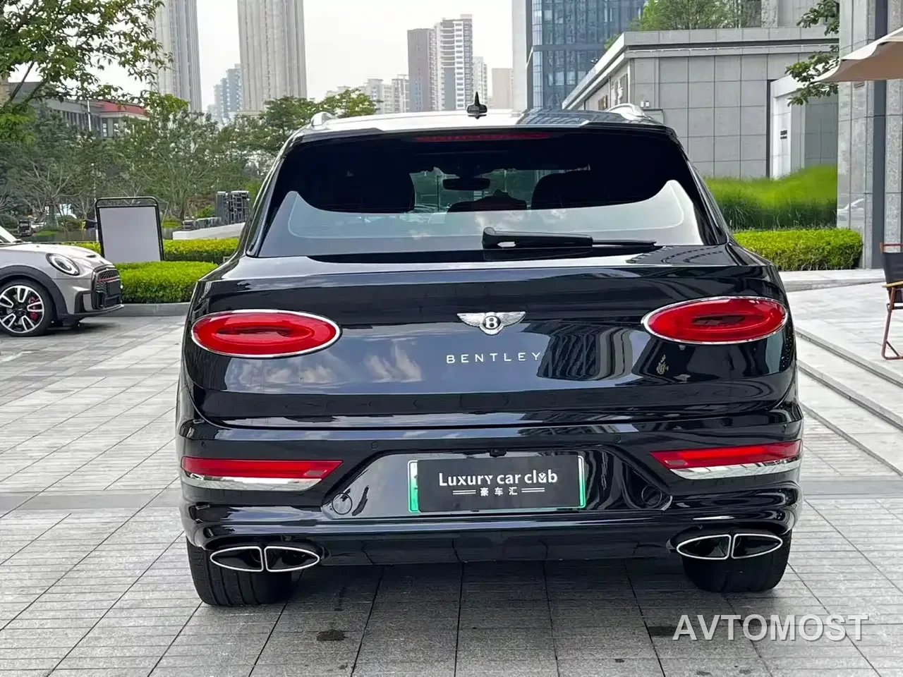 Bentley Bentayga Hybrid 2021 3.0T PHEV — фото 3
