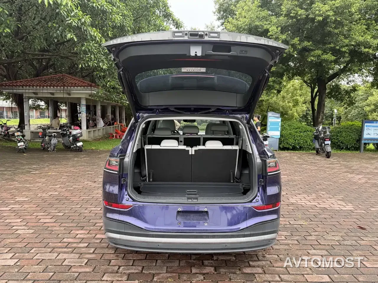 Volkswagen ID.6 X 2022 Smart Long Range Edition — фото 8
