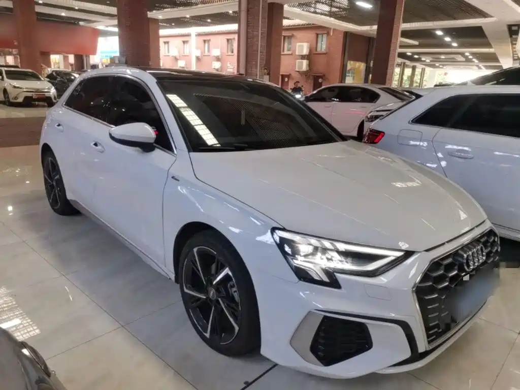 Audi A3 2021 Sportback 35 TFSI Fashion Sport — фото 4