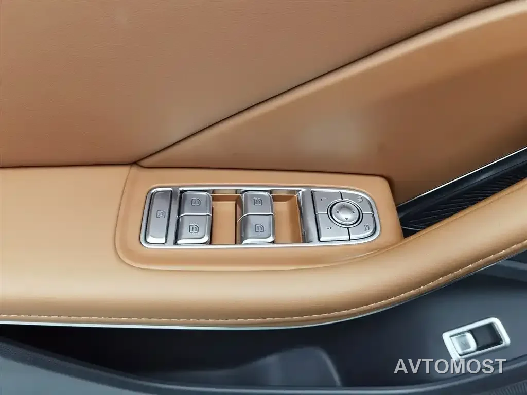 Hongqi HS7 PHEV 2025 2.0T PHEV 4WD 2 Million Units Anniversary Edition (7-seater) — фото 9