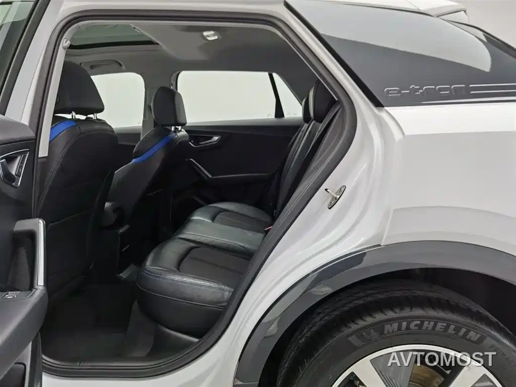 Audi Q2L e-tron 2019 Q2L e-tron Pure Electric Smart Enjoyment — фото 13
