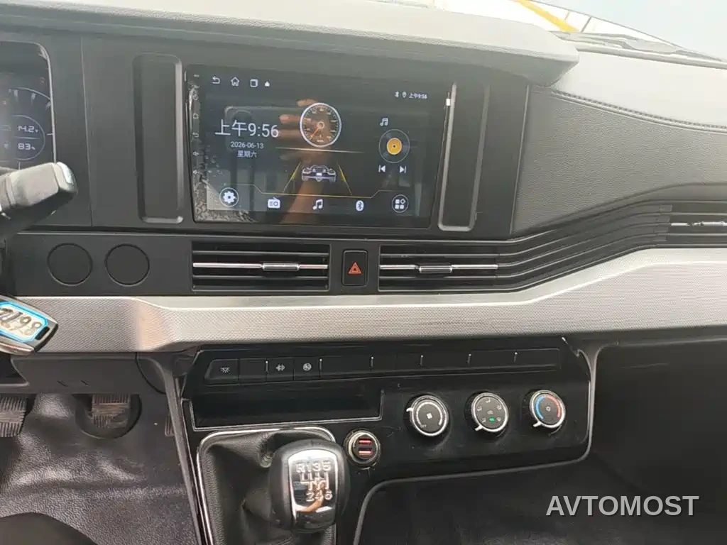 Dongfeng Yufeng 2023 V9+ 2.3T Manual FWD Van Short Wheelbase Medium Roof 3 Seater — фото 9