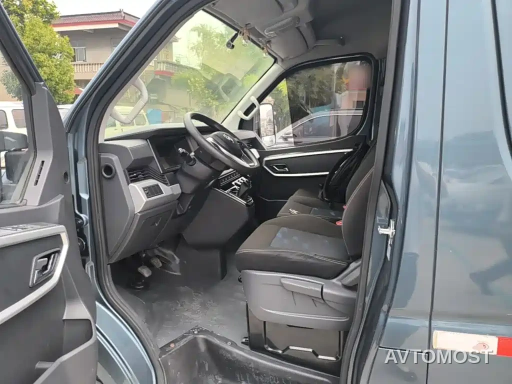 Dongfeng Yufeng 2023 V9+ 2.3T Manual FWD Van Short Wheelbase Medium Roof 3 Seater — фото 14