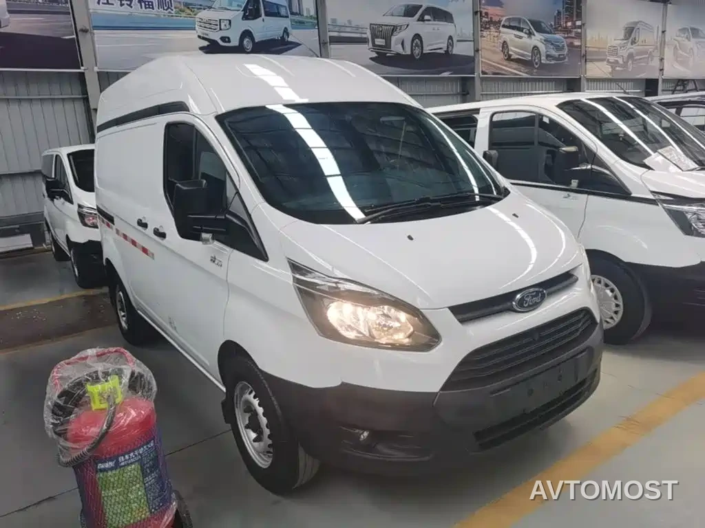 Ford Transit 2019 2.0T Diesel Van Short Wheelbase Medium Roof 3-Seater China VI — фото 4