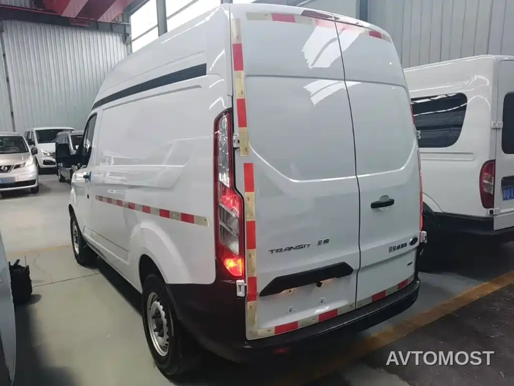 Ford Transit 2019 2.0T Diesel Van Short Wheelbase Medium Roof 3-Seater China VI — фото 5