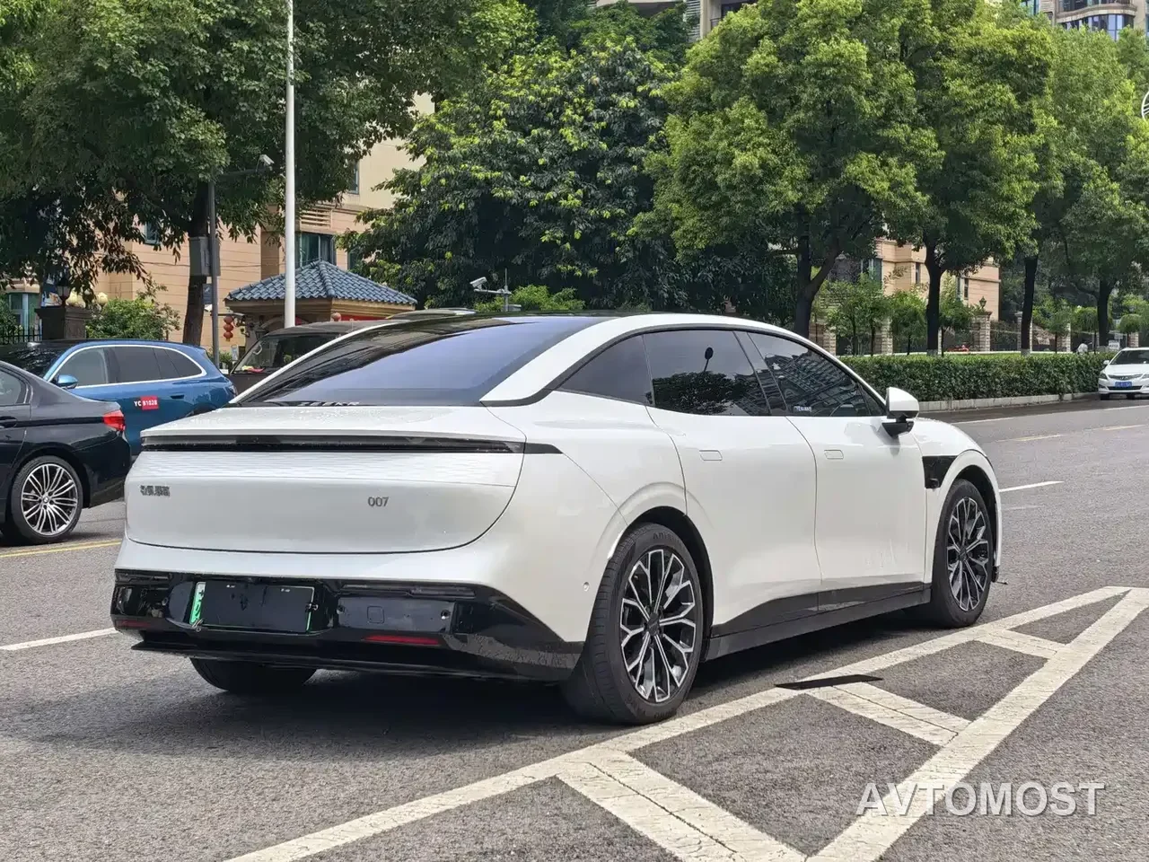 Zeekr 007 2024 Rear-Wheel Drive Smart Edition 75kWh — фото 8