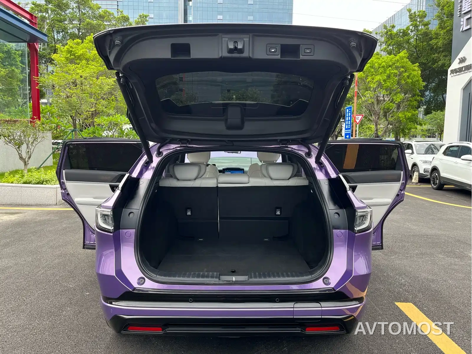 Honda GAC Honda P7 2025 AWD Long Range Max — фото 22