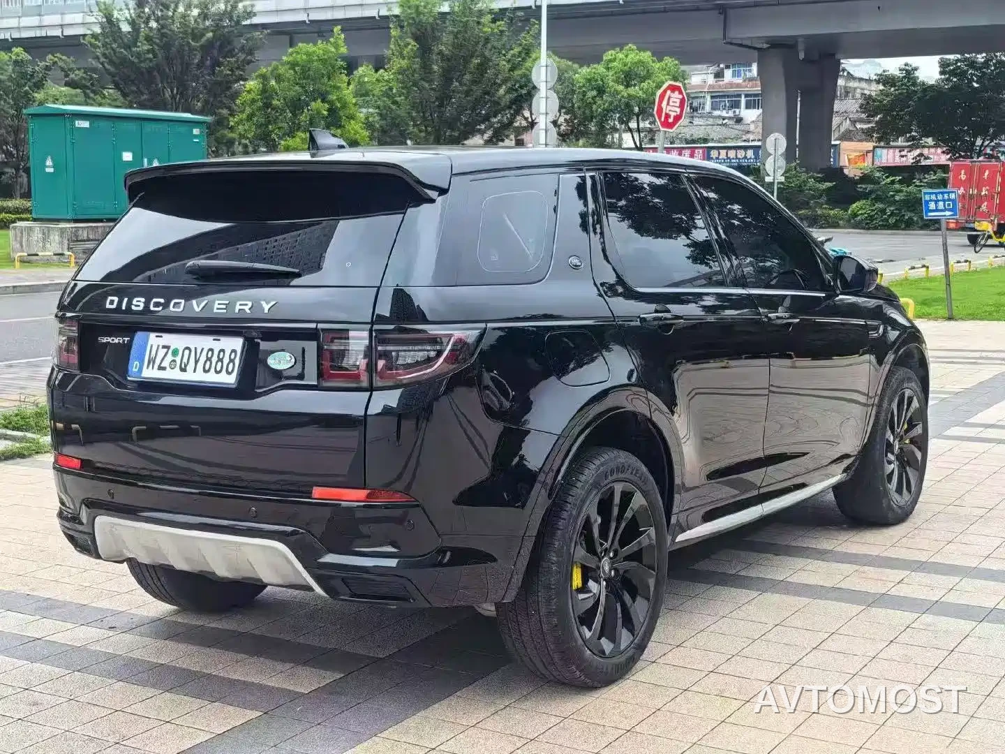 Land Rover Discovery Sport 2023 249PS R-Dynamic S Performance Version — фото 7