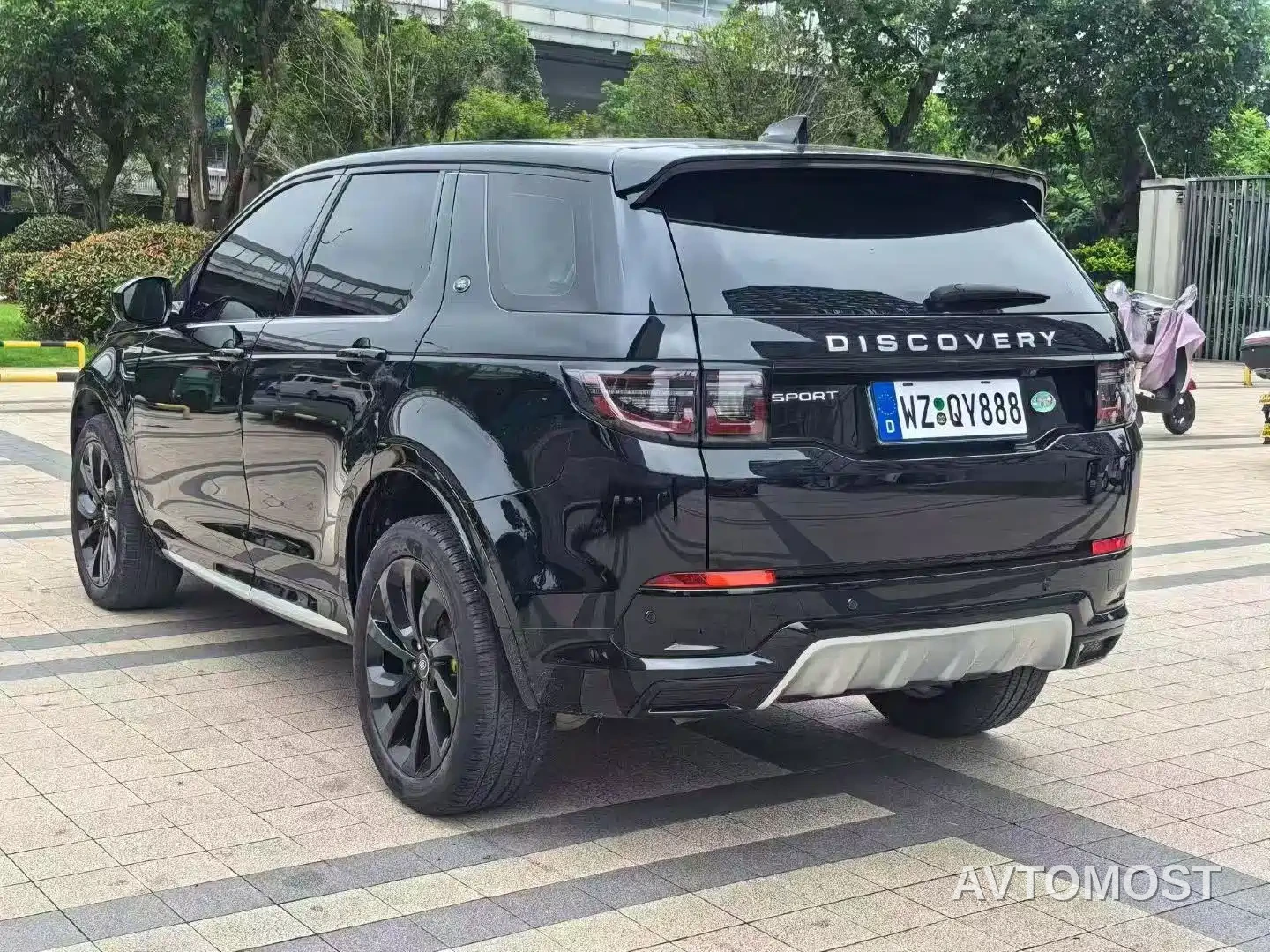 Land Rover Discovery Sport 2023 249PS R-Dynamic S Performance Version — фото 9