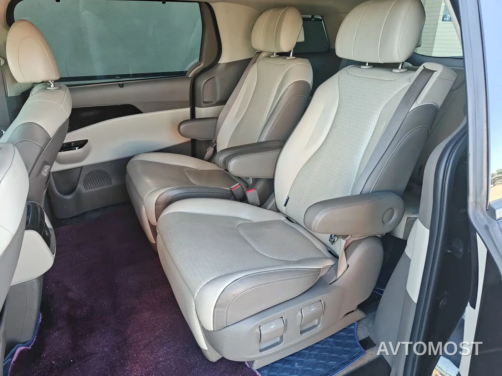 Kia Carnival 2021 2.0T Flagship Edition — фото 8