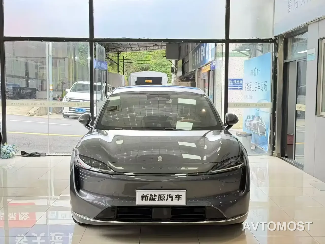 Zhijie Luxeed R7 2024 Pure Electric 667km Pro — фото 4