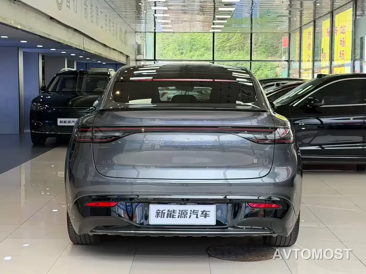 Zhijie Luxeed R7 2024 Pure Electric 667km Pro — фото 7