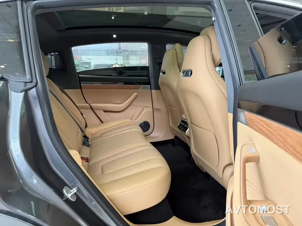Zhijie Luxeed R7 2024 Pure Electric 667km Pro — фото 12
