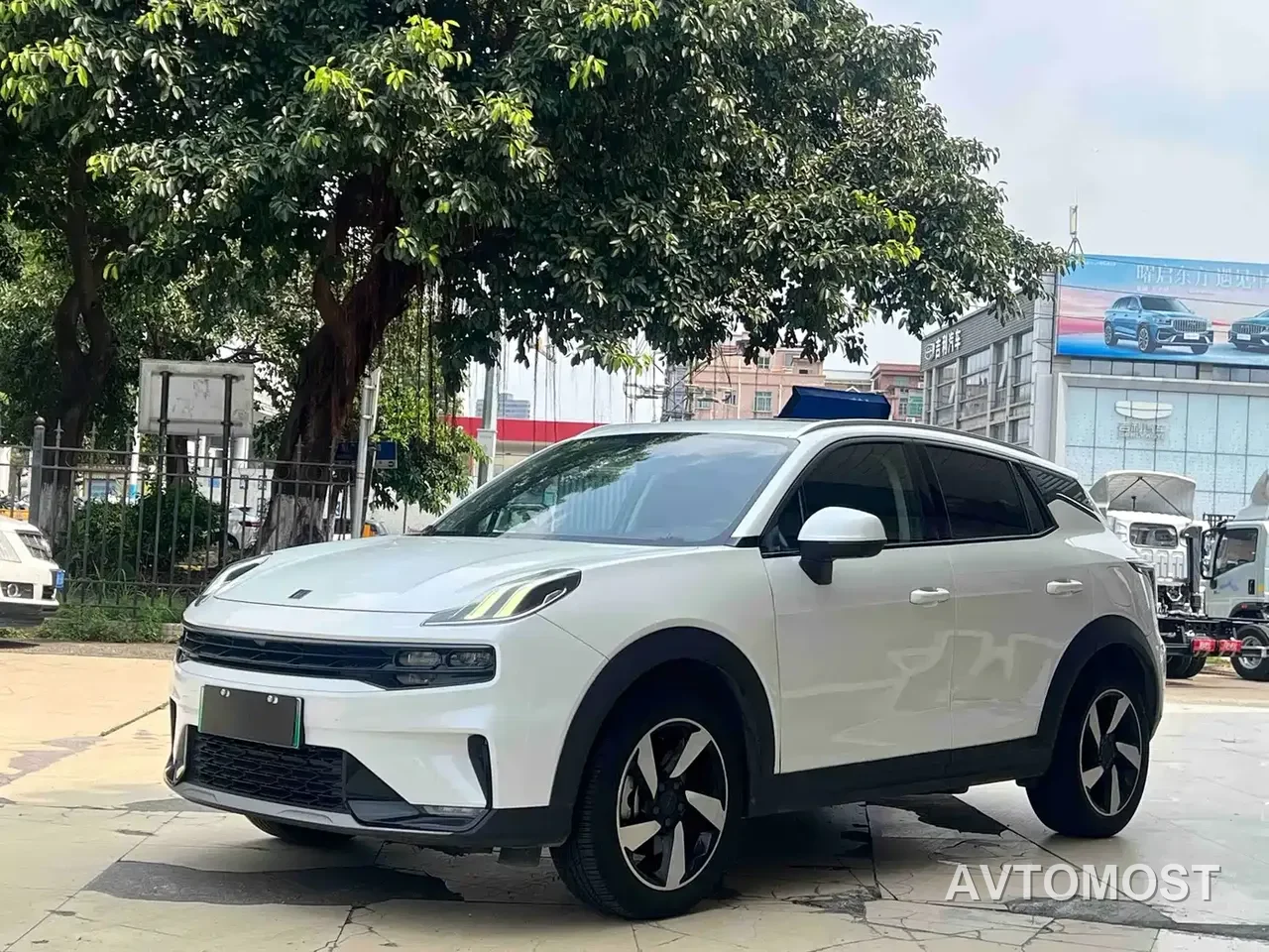 Lynk & Co 06 EM-P 2020 PHEV Plus — фото 1