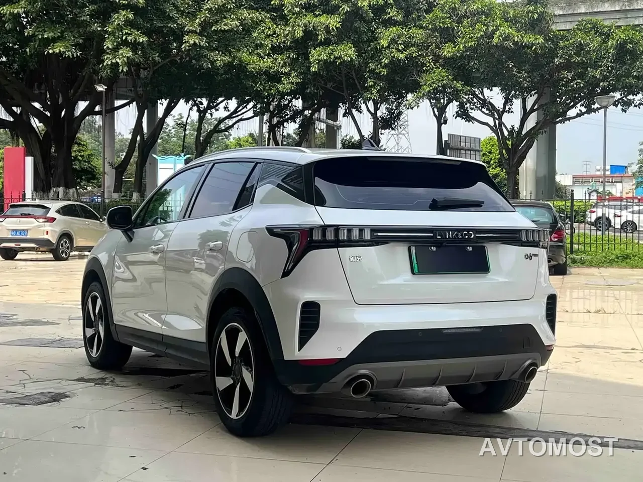 Lynk & Co 06 EM-P 2020 PHEV Plus — фото 8
