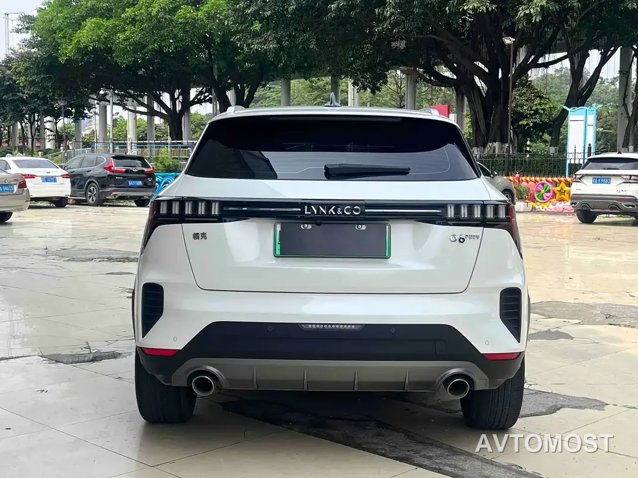 Lynk & Co 06 EM-P 2020 PHEV Plus — фото 9