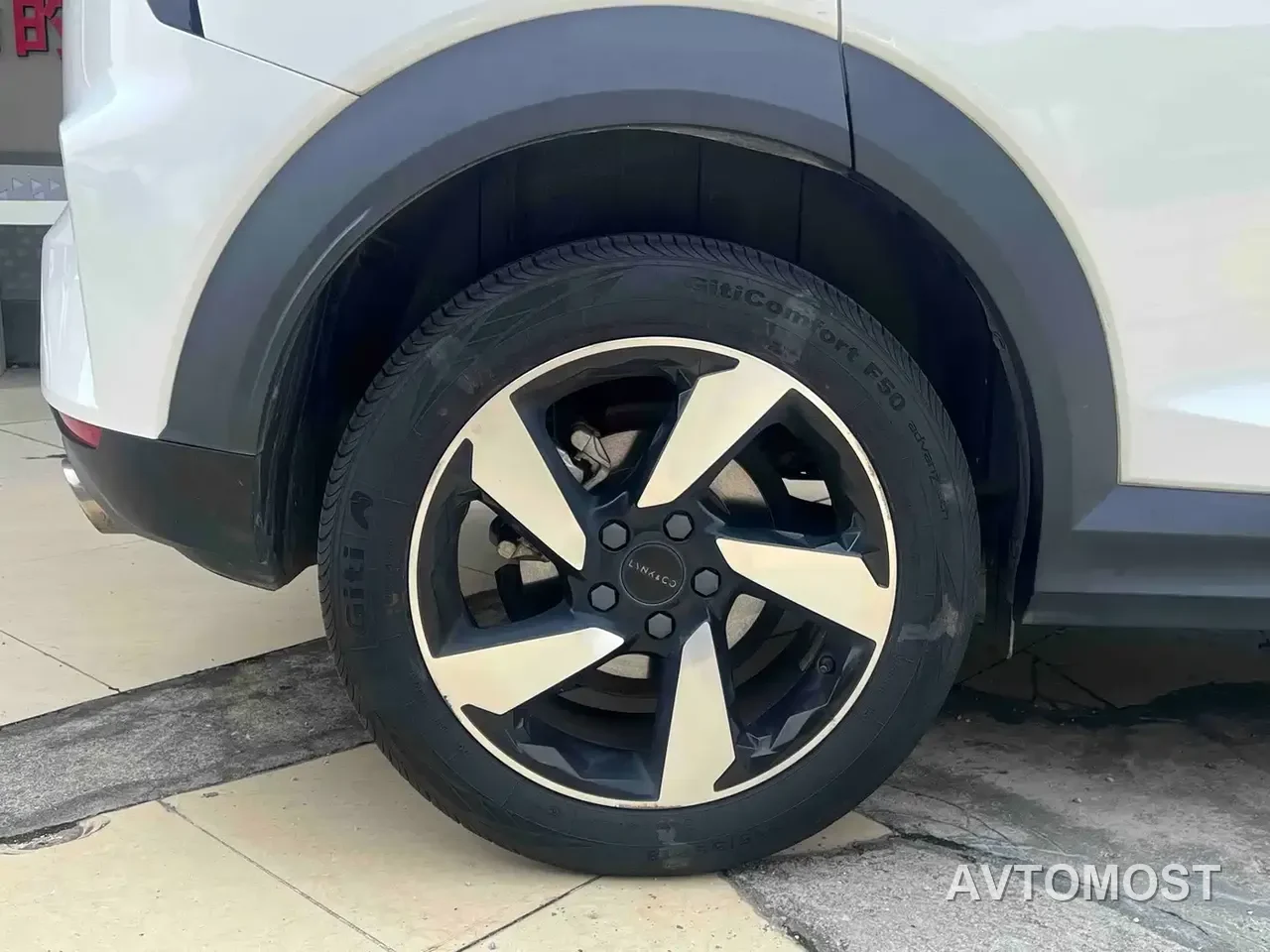 Lynk & Co 06 EM-P 2020 PHEV Plus — фото 12