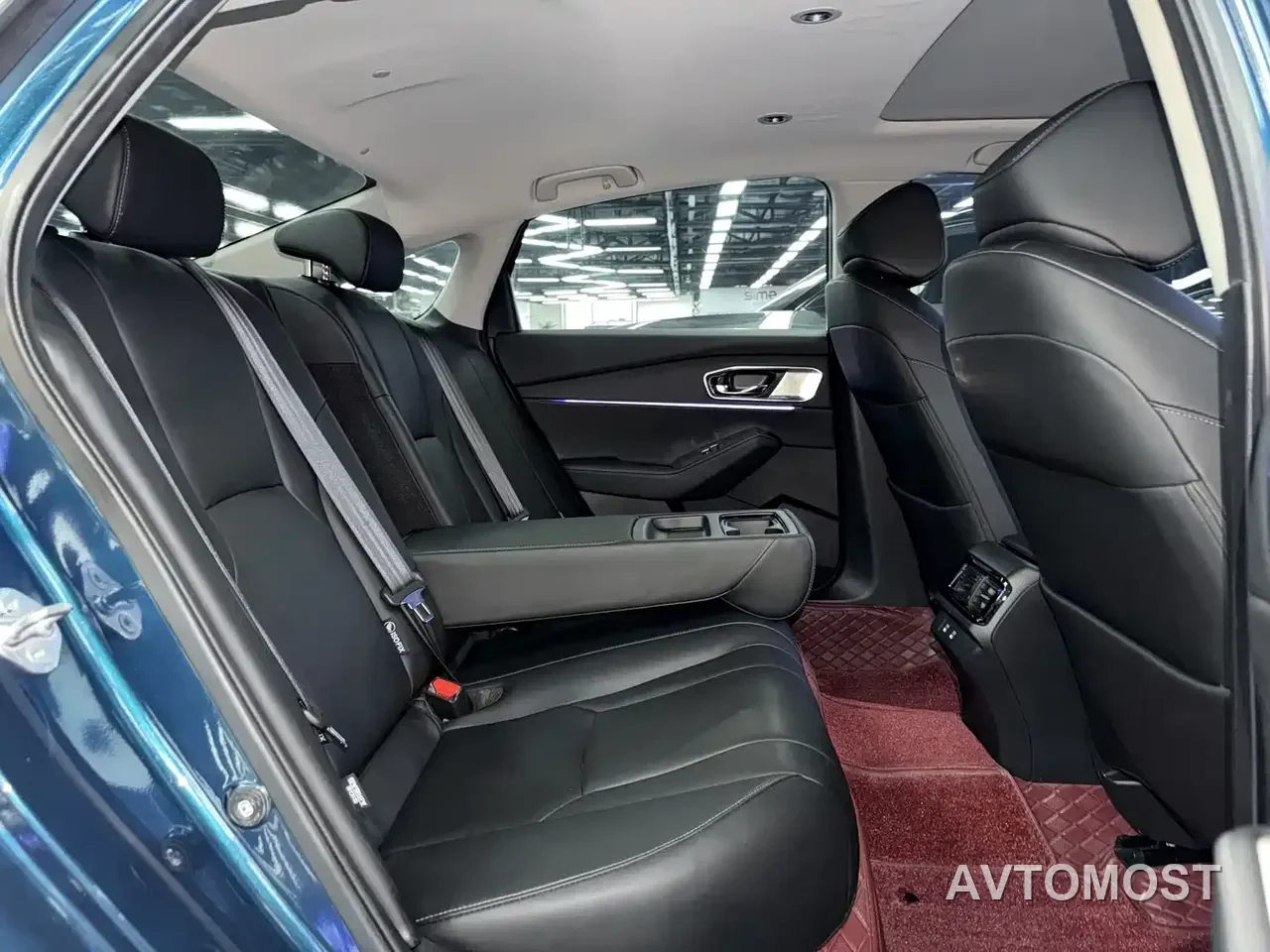 Honda Accord New Energy 2023 2.0L e:PHEV Luxury Edition — фото 13