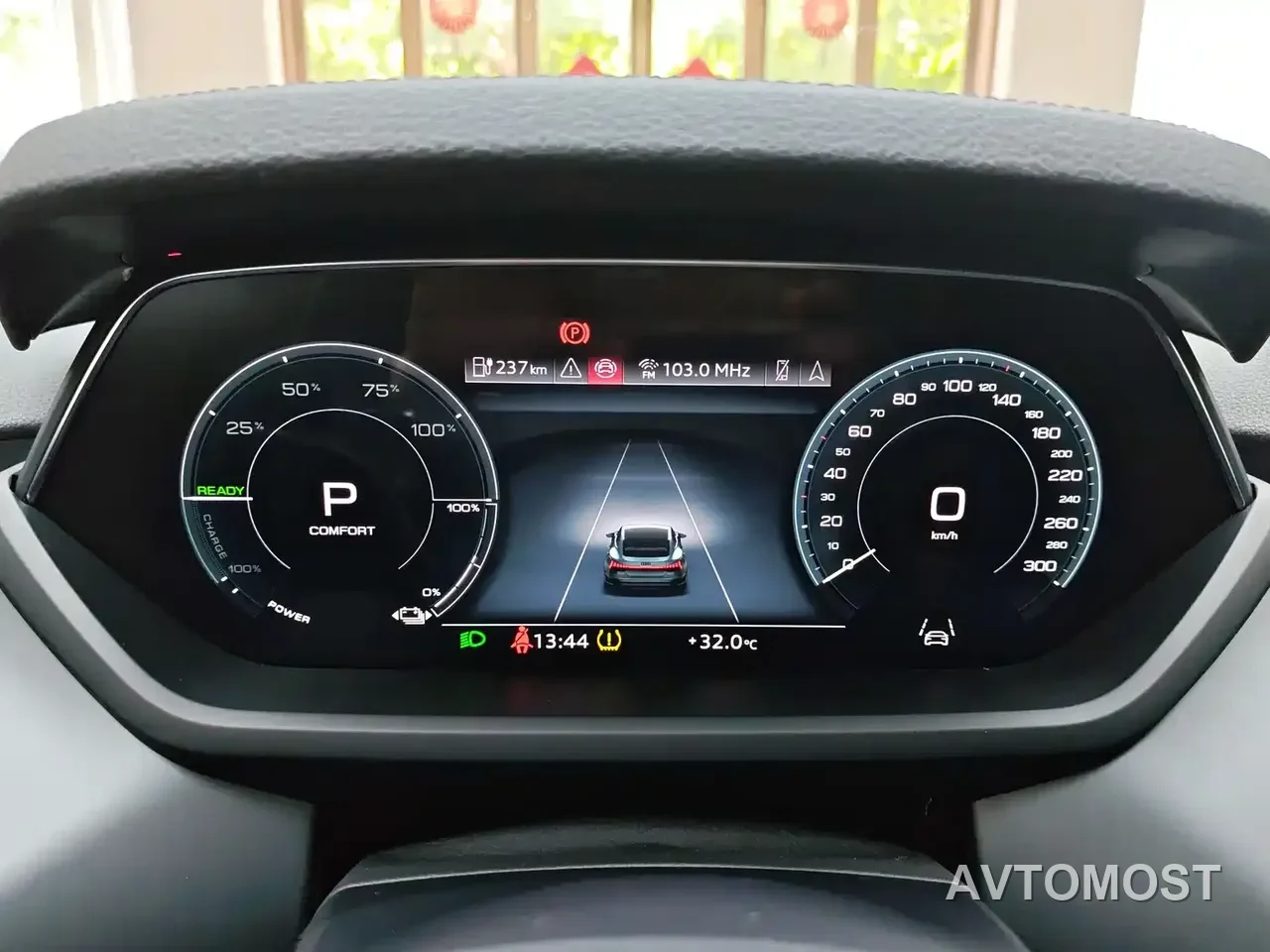 Audi e-tron GT 2023 Base Model — фото 4