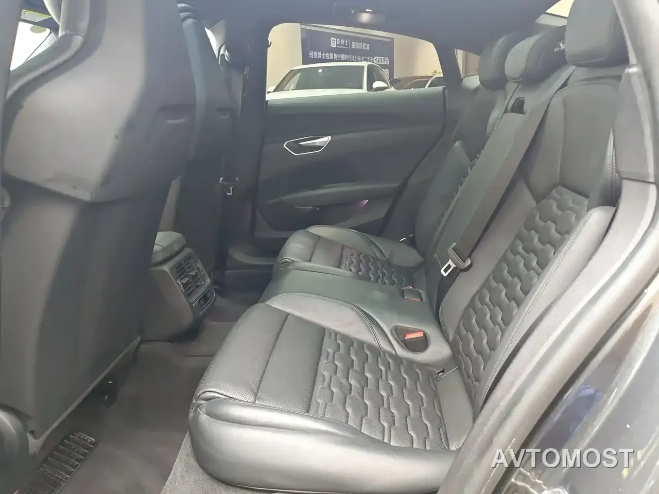 Audi e-tron GT 2023 Base Model — фото 14