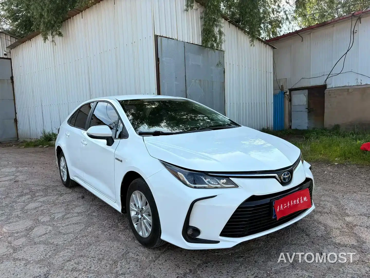 Toyota Corolla 2021 Hybrid 1.8L E-CVT Elite Edition — фото 1