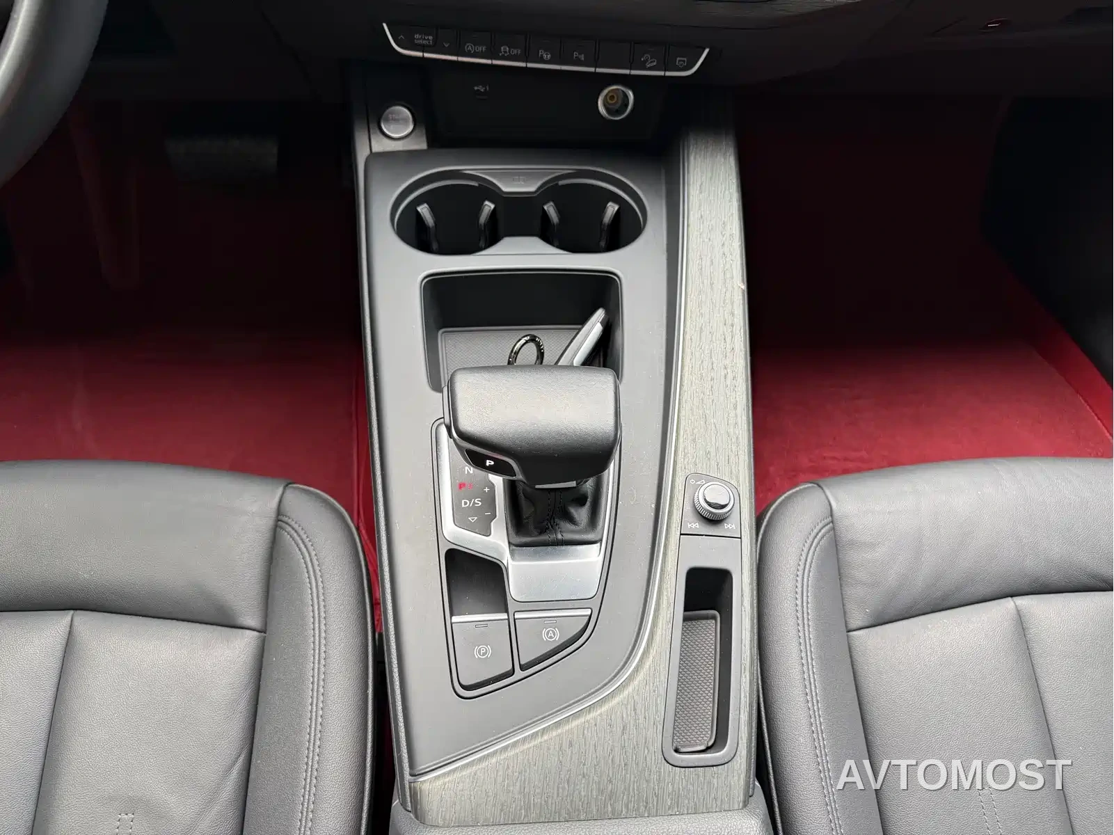 Audi A4 (Import) 2021 allroad quattro Explorer — фото 12