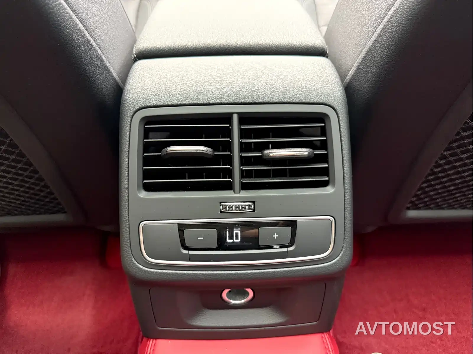 Audi A4 (Import) 2021 allroad quattro Explorer — фото 13