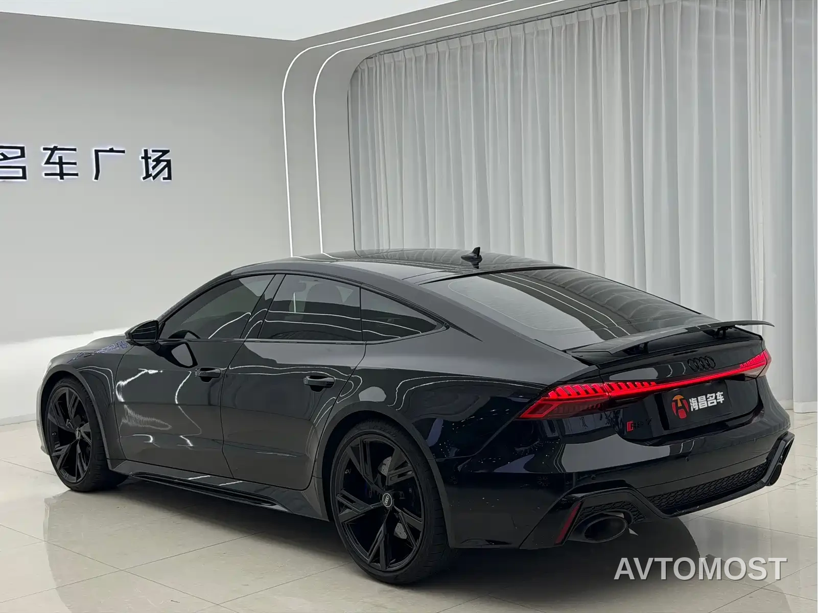 Audi RS 7 2021 RS 7 4.0T Sportback Premium — фото 4