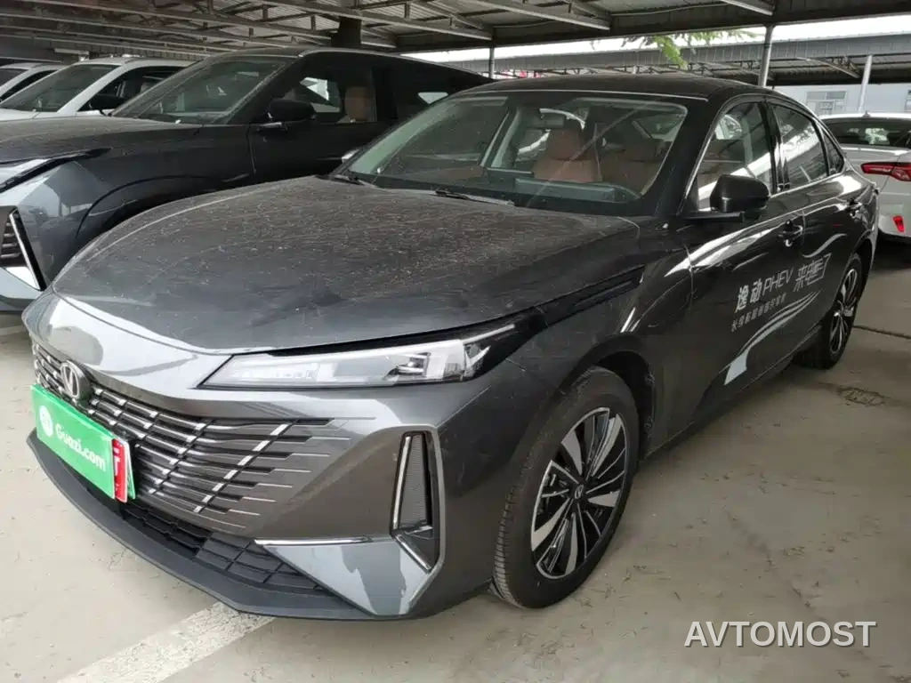 Changan Eado PHEV 2025 Smart New Blue Whale 145KM Battleship Edition — фото 2
