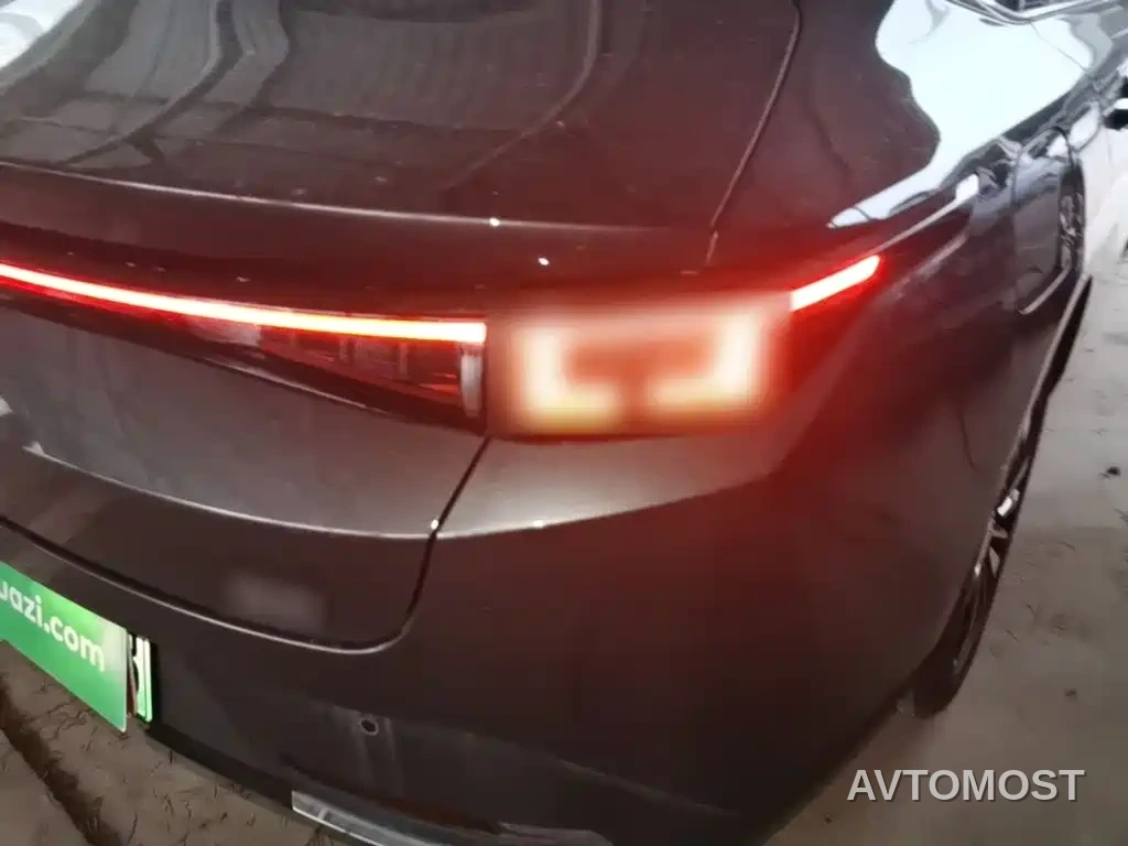 Changan Eado PHEV 2025 Smart New Blue Whale 145KM Battleship Edition — фото 4
