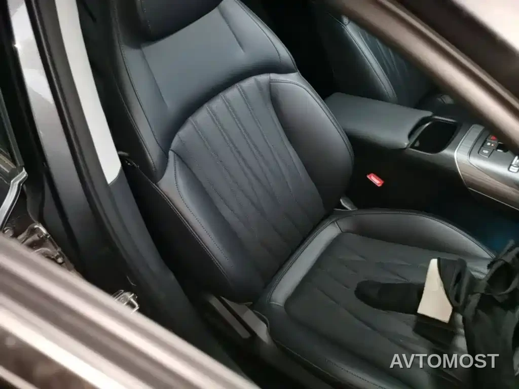 Changan Eado PHEV 2025 Smart New Blue Whale 145KM Battleship Edition — фото 21