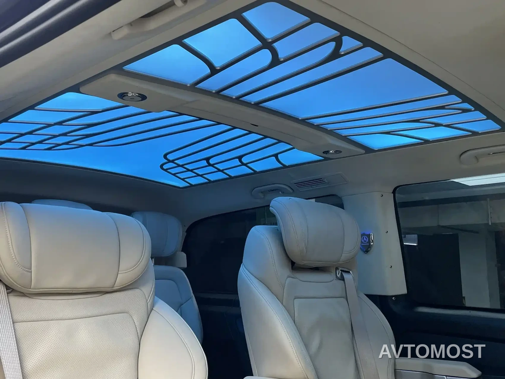 Mercedes-Benz Vito 2024 2.0T Elite Edition 7-Seater — фото 2