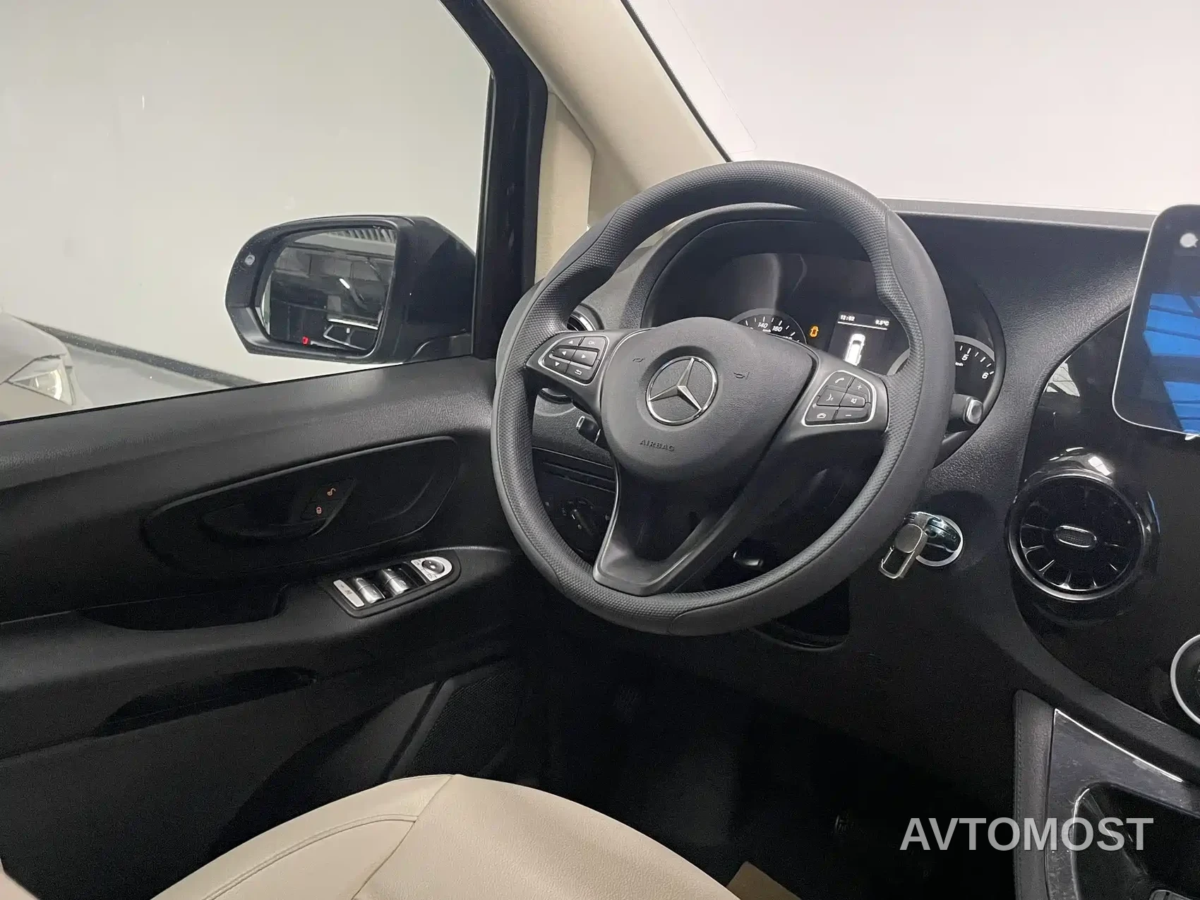Mercedes-Benz Vito 2024 2.0T Elite Edition 7-Seater — фото 8