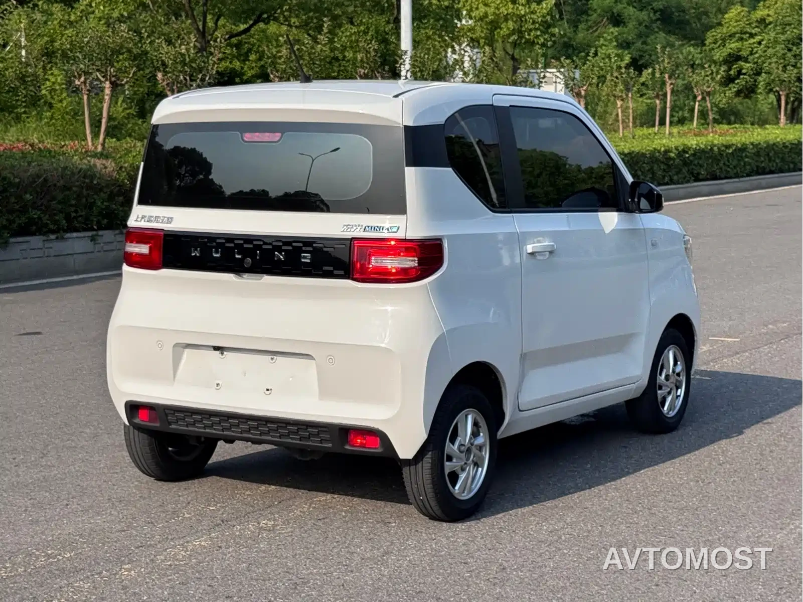 Wuling Motors Hongguang MINIEV 2021 Macaron Fashion Edition LFP — фото 12