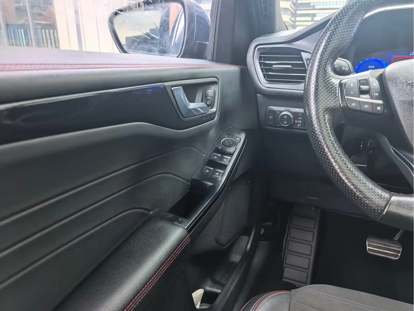 Ford Escape 2020 EcoBoost 245 AWD ST-LINE — фото 31