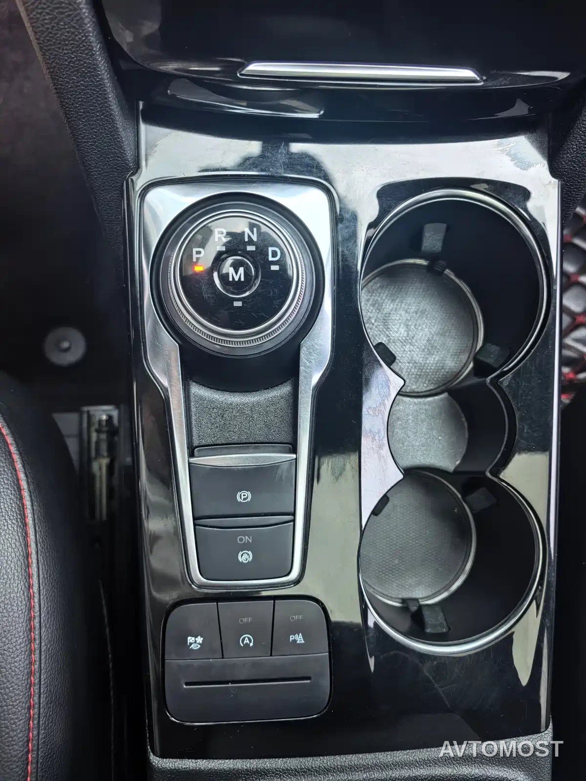 Ford Escape 2020 EcoBoost 245 AWD ST-LINE — фото 35