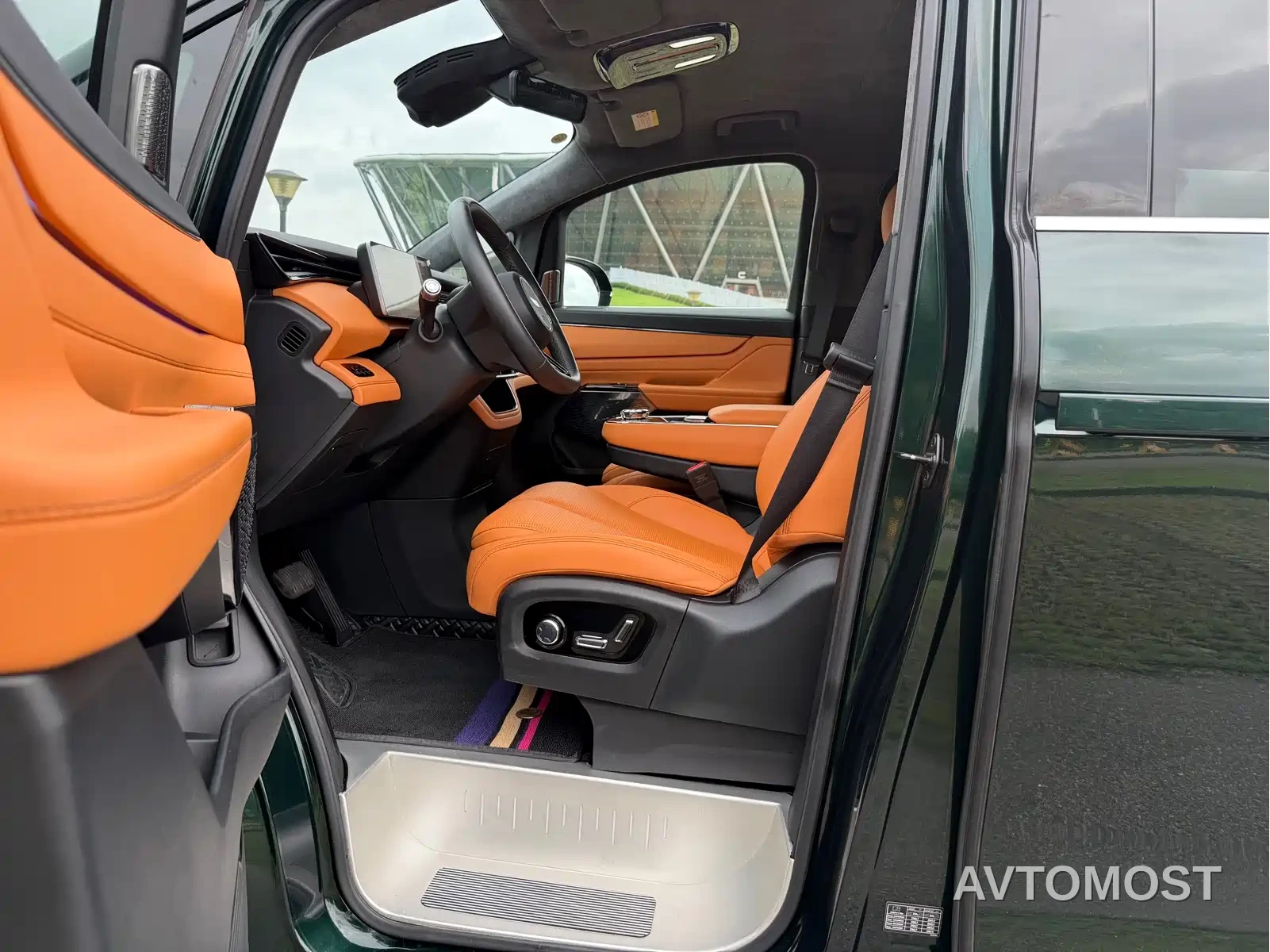 Geely Galaxy Yizhen L380 2024 140kWh 6-Seater AWD Ultra — фото 12