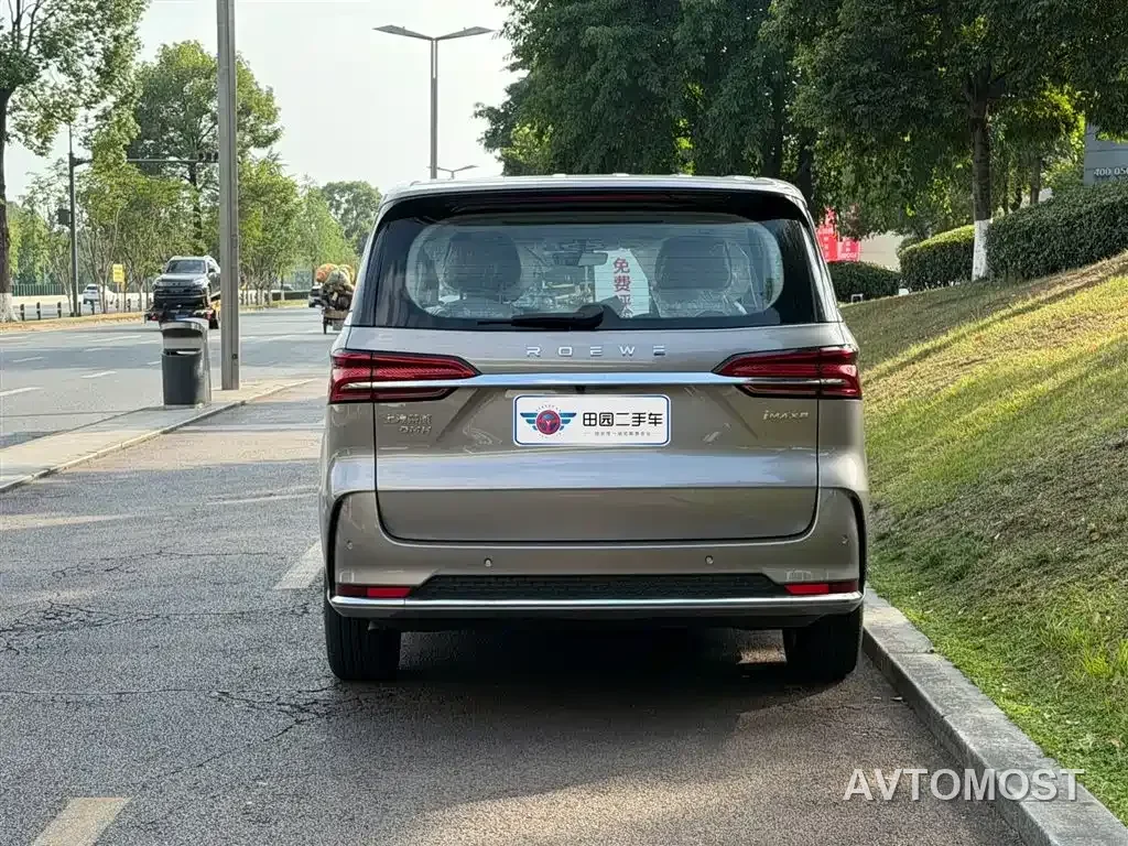 Roewe iMAX8 EV 2025 Model 1.5T DMH Land Premium Edition — фото 5