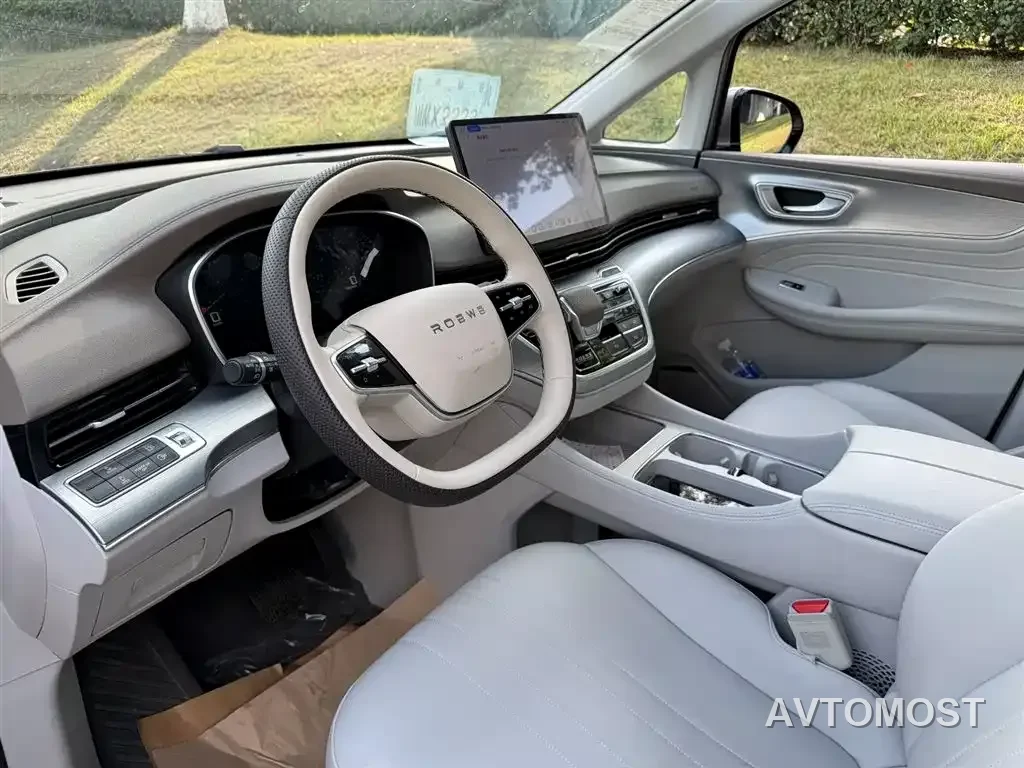 Roewe iMAX8 EV 2025 Model 1.5T DMH Land Premium Edition — фото 6