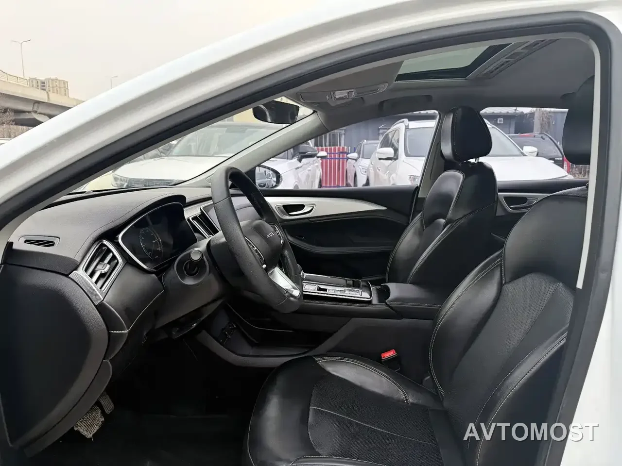 Roewe i6 MAX EV 2021 1.5T PHEV Ride-hailing Luxury Edition — фото 3