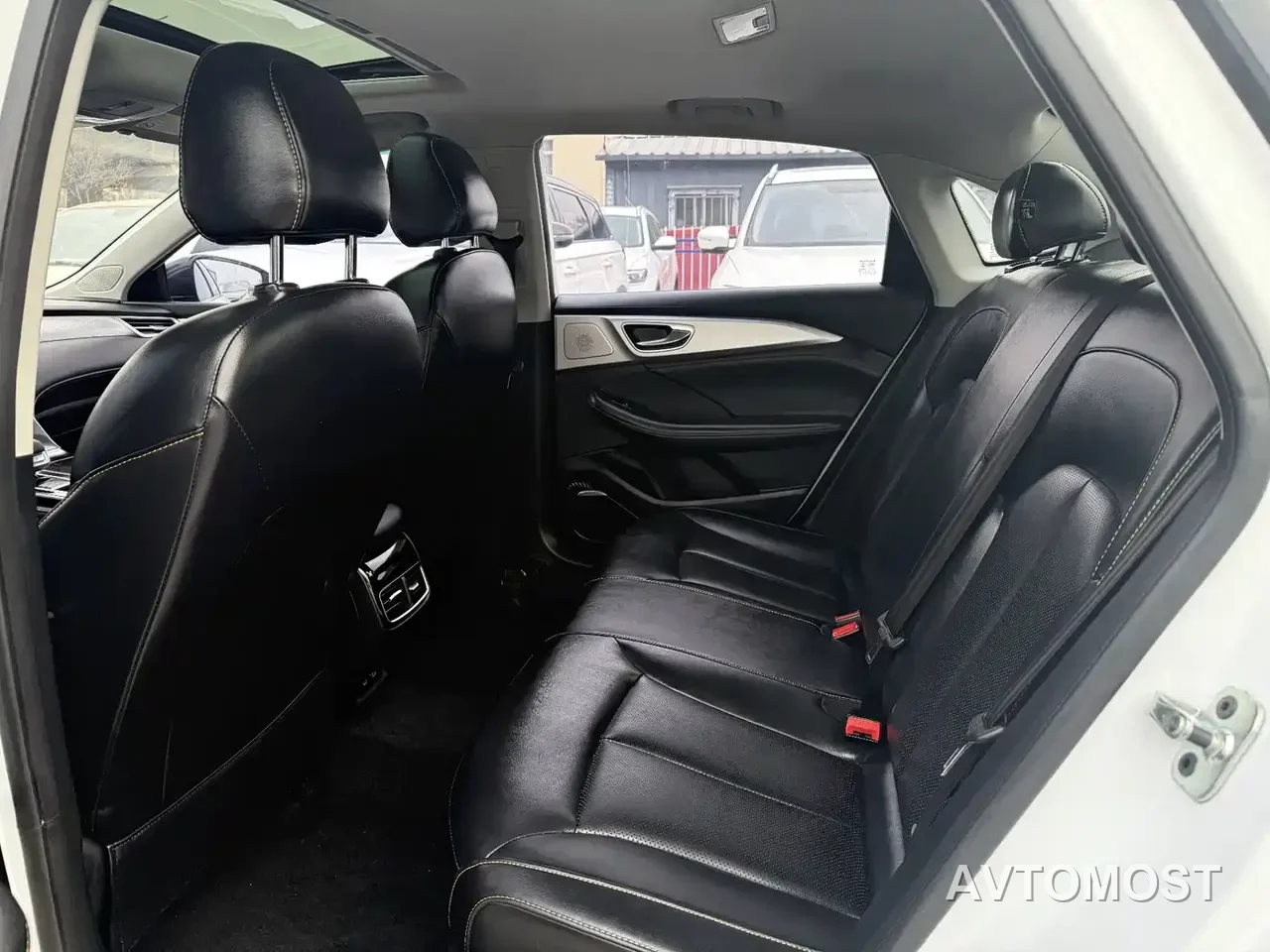 Roewe i6 MAX EV 2021 1.5T PHEV Ride-hailing Luxury Edition — фото 4