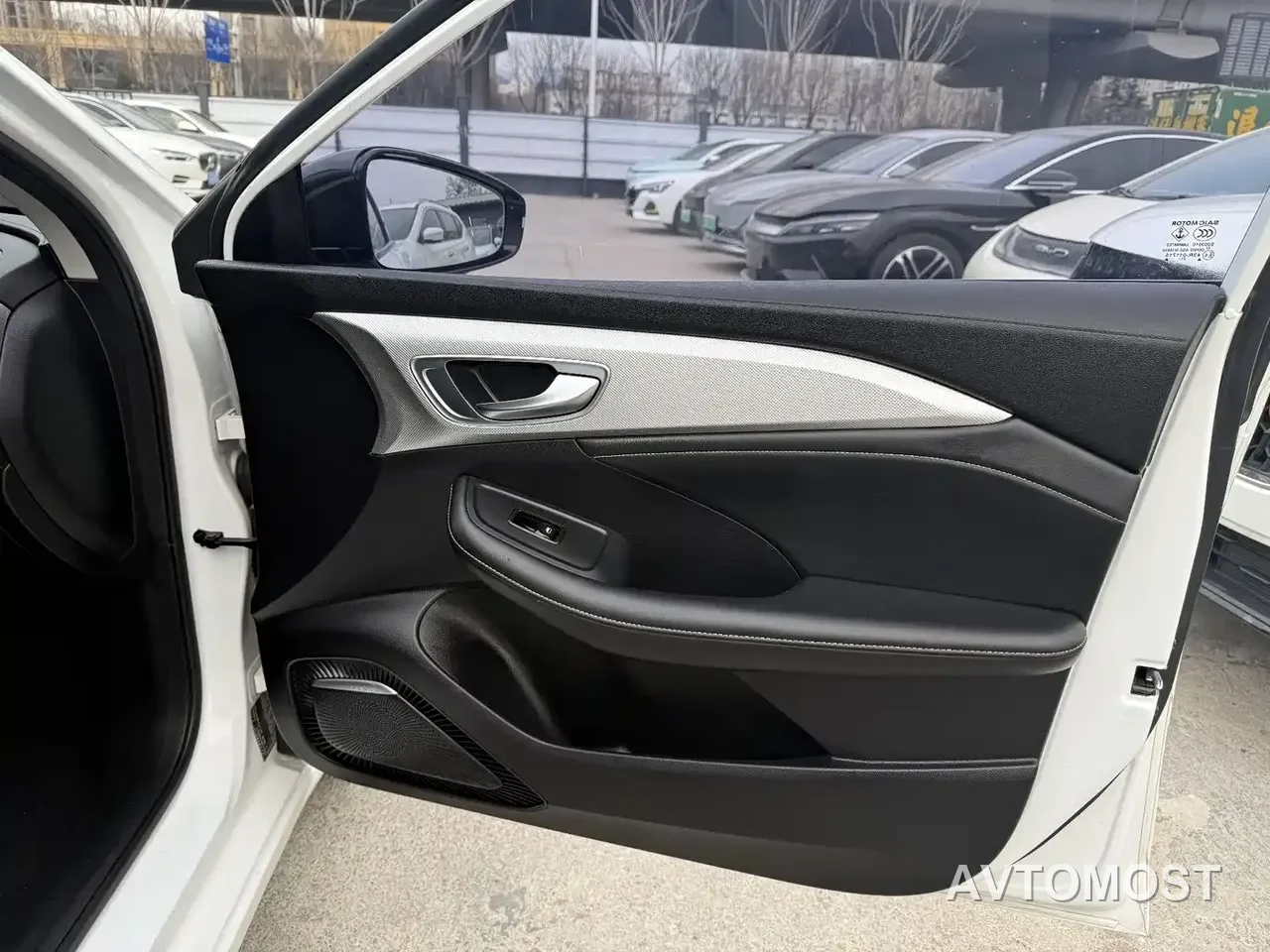 Roewe i6 MAX EV 2021 1.5T PHEV Ride-hailing Luxury Edition — фото 7