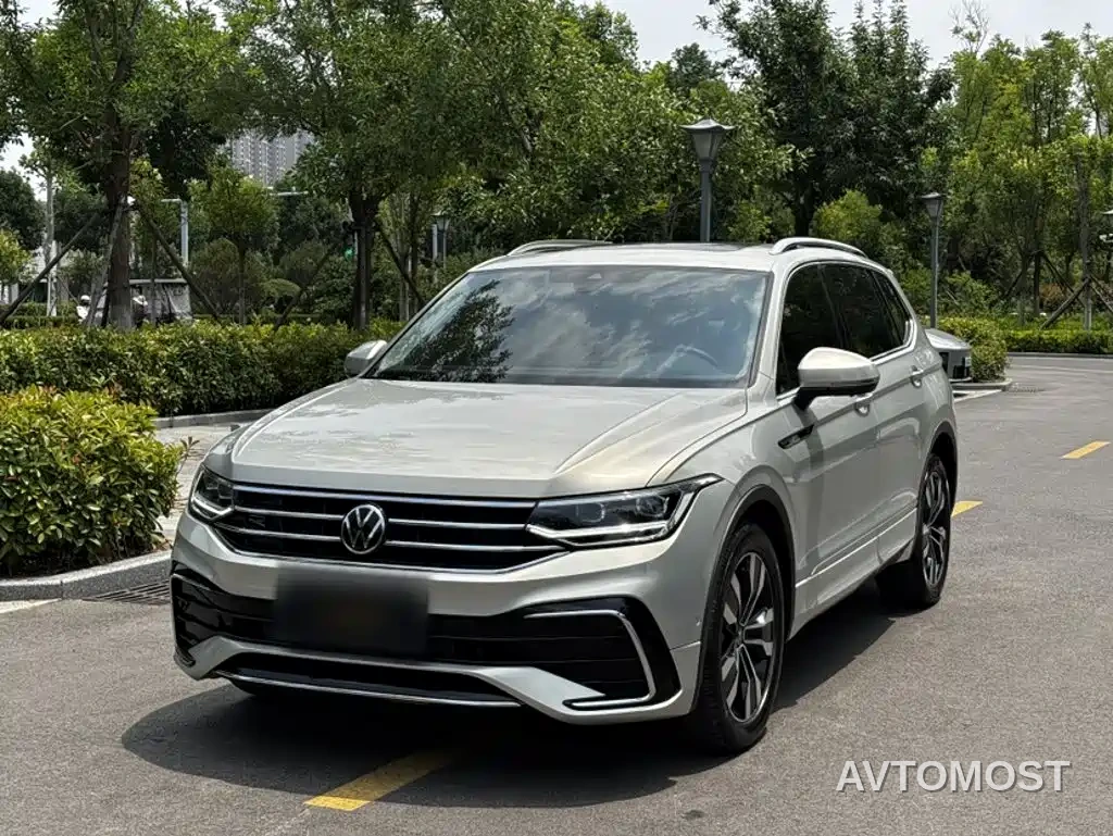 Volkswagen Tiguan L 2023 330TSI Auto 2WD R-Line Premium Edition — фото 1