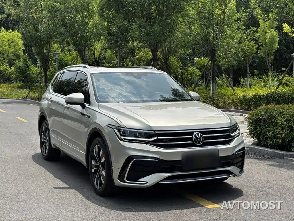 Volkswagen Tiguan L 2023 330TSI Auto 2WD R-Line Premium Edition — фото 19