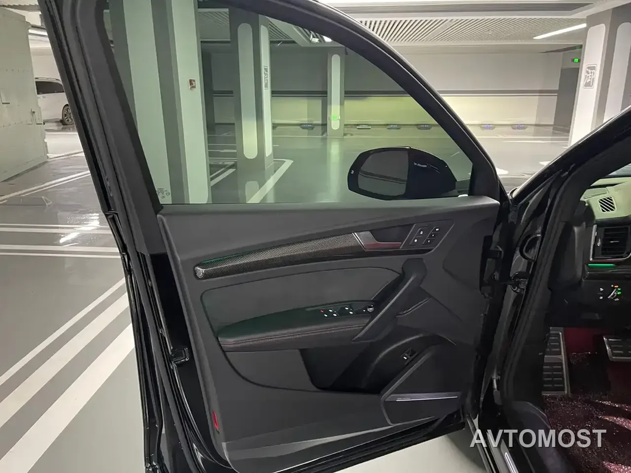 Audi SQ5 2021 3.0 TFSI quattro — фото 4